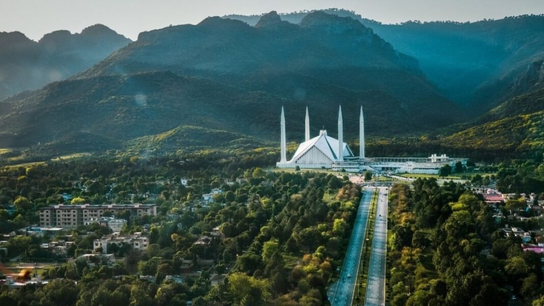 Islamabad to Spend Rs1 Billion on City Decoration Despite Austerity Push Rs1 billion city decoration plan for Islamabad approved by the MCI