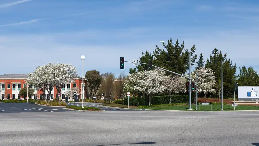 Meta Plans $35bn Stock Offering to Fund AI Growth Meta headquarters campus in Menlo Park - Meta 35 billion AI stock offering