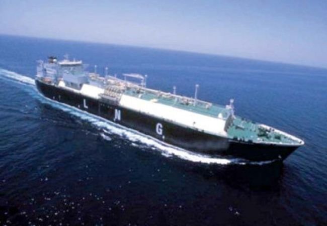 Pakistan to buy 25-26 LNG cargoes for winter, eyes $26-27 price cap LNG carrier at sea as Pakistan plans 25-26 LNG cargoes for winter