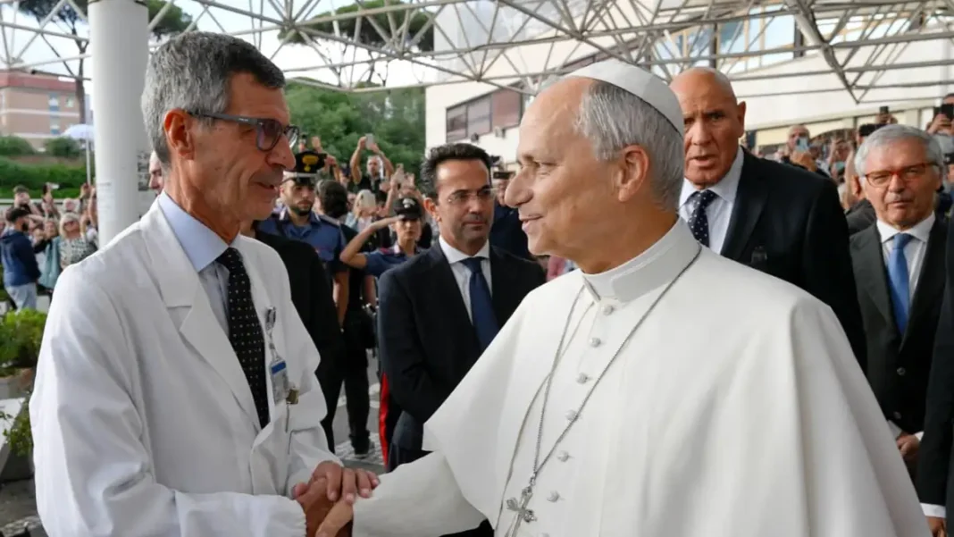 Pope Leo Returns to Vatican Four Days After Lung Cancer Surgery Pope Leo returns to Vatican — the pontiff shaking hands with his surgeon outside Gemelli Hospital in Rome after his discharge