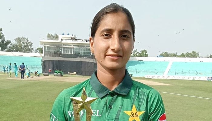 Komal Khan’s Brisk Fifty Seals Pakistan’s Five-Wicket Win Over Sri Lanka