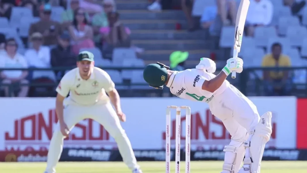 Australia Push for Victory in Cape Town Test South Africa batter plays a shot during the Cape Town Test — Australia push for victory