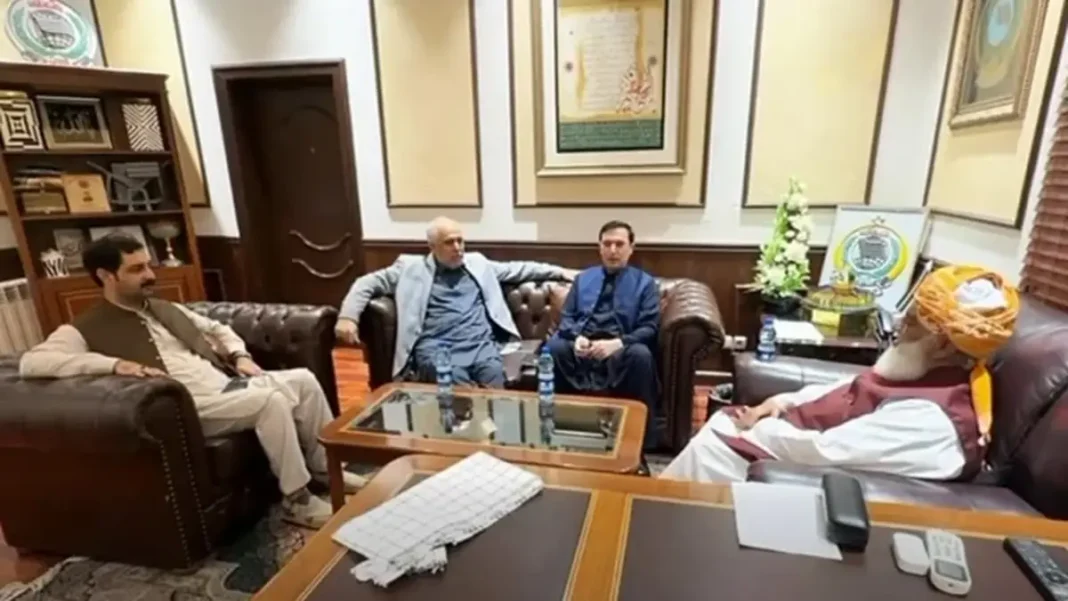 PTI Supports Fazl After Parliament Clash PTI delegation meets Maulana Fazlur Rehman in Islamabad — PTI supports Fazl