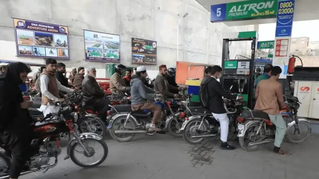 Petrol Price Cut by Rs2.93 Per Litre for October 13, Diesel Up by 61 Paisas Petrol price in Pakistan: motorcyclists queue at a filling station in Peshawar as OGRA revises fuel prices for October 13