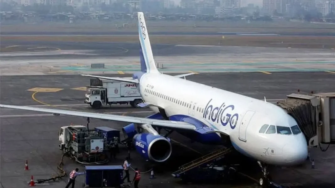 Pakistan Extends Airspace Ban on Indian Aircraft Until November 24 Pakistan airspace ban — an IndiGo Airbus A320 parked at Mumbai airport