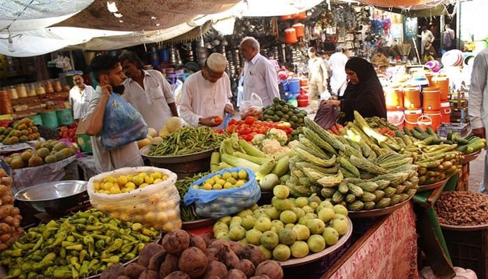 Inflation eases to 10.3pc in September, PBS data shows Vegetable stalls at a Pakistani market as Pakistan inflation September 2026 eases to 10.3pc