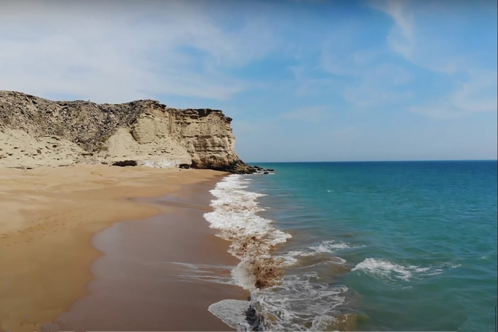 Jiwani Coastal Wetland: Why You Should Visit & When to Go | Explore Pakistan Jiwani Coastal Wetland: Why You Should Visit & When to Go | Explore Pakistan
