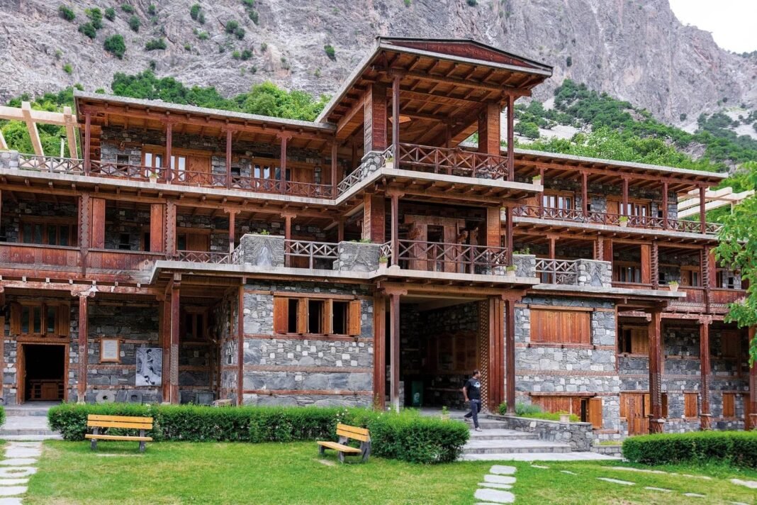 Kalasha Dur Museum, Bumburet: Why You Should Visit & When to Go | Explore Pakistan Kalasha Dur Museum, Bumburet: Why You Should Visit & When to Go | Explore Pakistan