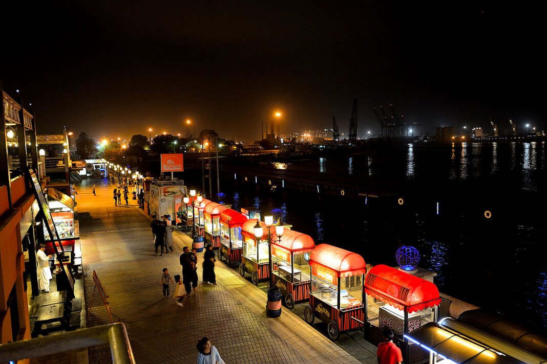 Karachi Harbour: Why You Should Visit & When to Go | Explore Pakistan Karachi Harbour: Why You Should Visit & When to Go | Explore Pakistan