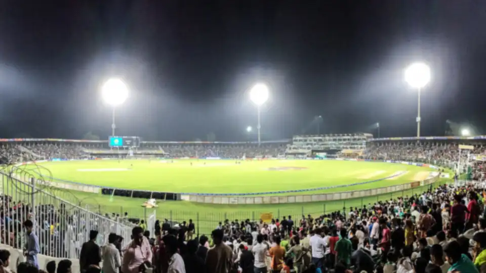 Lahore vs Karachi Head-to-Head: Complete PSL Record Gaddafi Stadium Lahore under floodlights