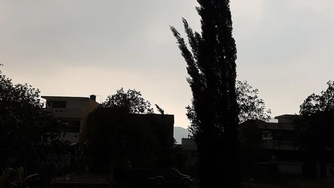 Islamabad Region: Geography, Margalla Hills & Climate Vista of the Margalla Hills Islamabad