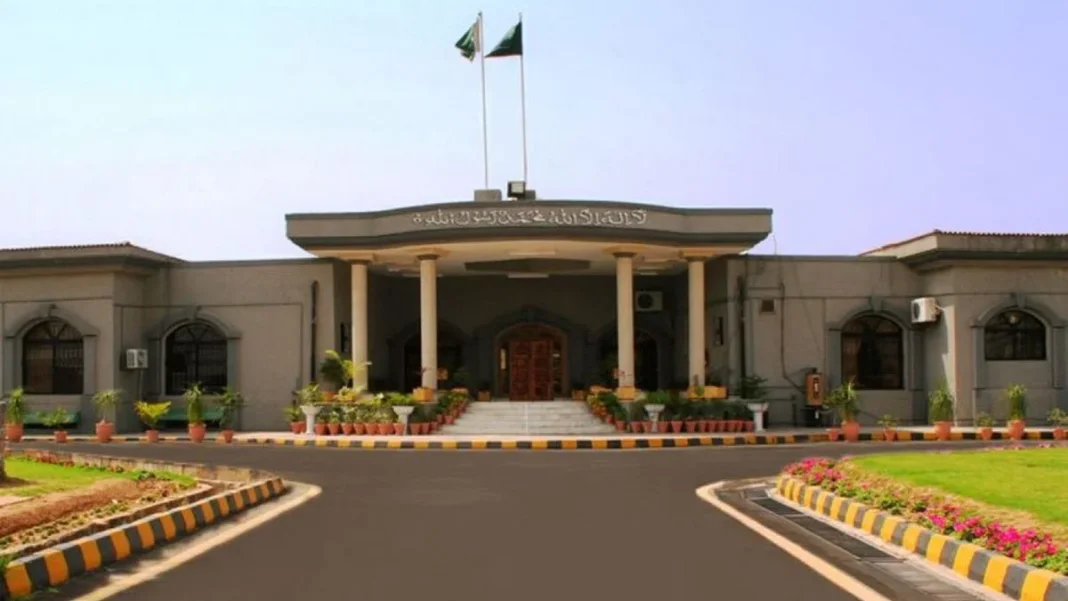 Rawalpindi civil judge lawyer courtroom incident Rawalpindi civil judge courtroom incident