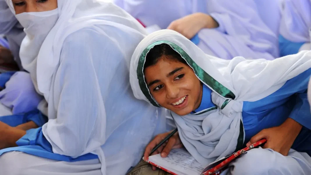 Girls Outnumber Boys in Punjab College Admissions Punjab college admissions girls outnumber boys - Girls Outnumber Boys in Punjab College Admissions