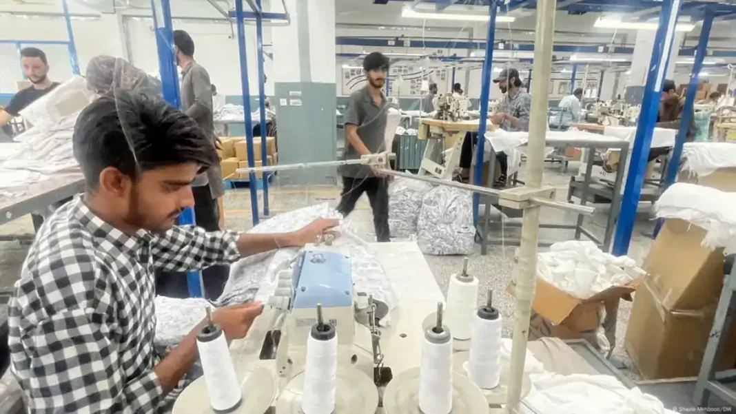 Sindh Reaches Out to 100 Firms to Boost Youth Employment I Work for Sindh youth employment - Sindh Reaches Out to 100 Firms to Boost Youth Empl