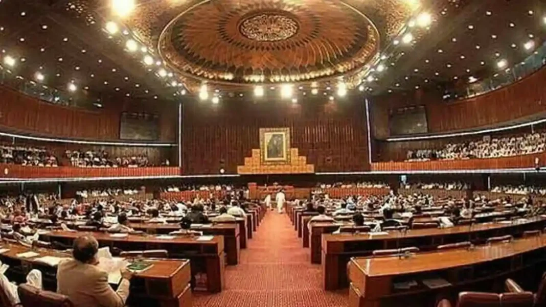 University Internships Mandatory Across Pakistan, NA Told