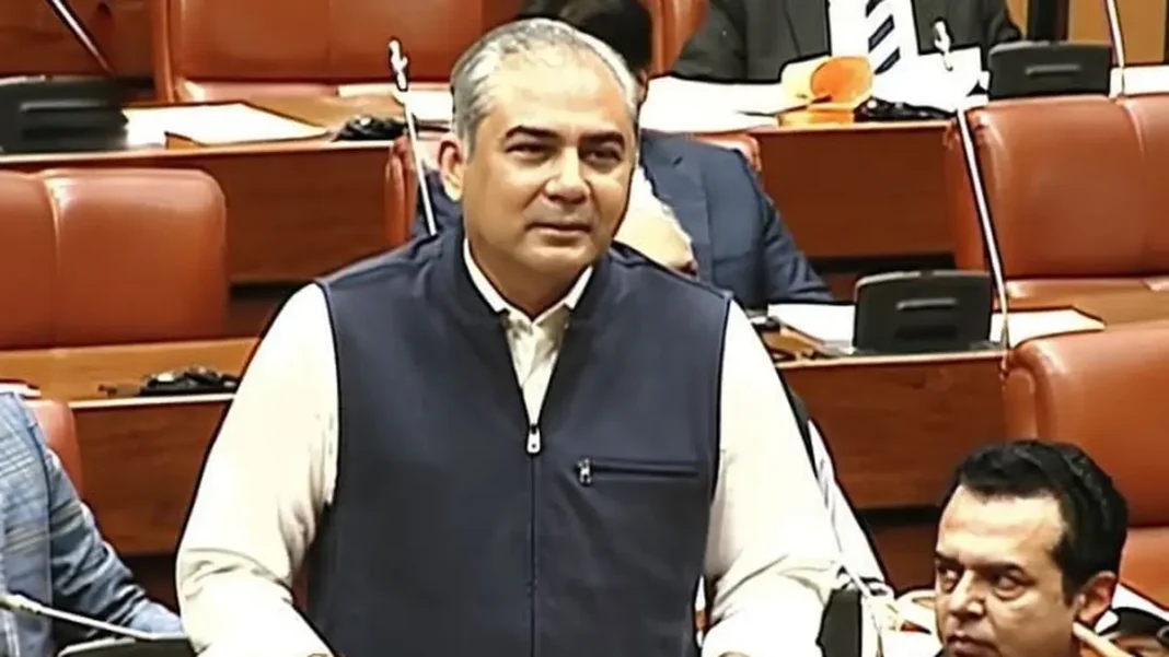Naqvi Defends Tehran Visit in Senate Amid Fazl Row Mohsin Naqvi standing in Senate chamber — Naqvi Tehran visit Senate