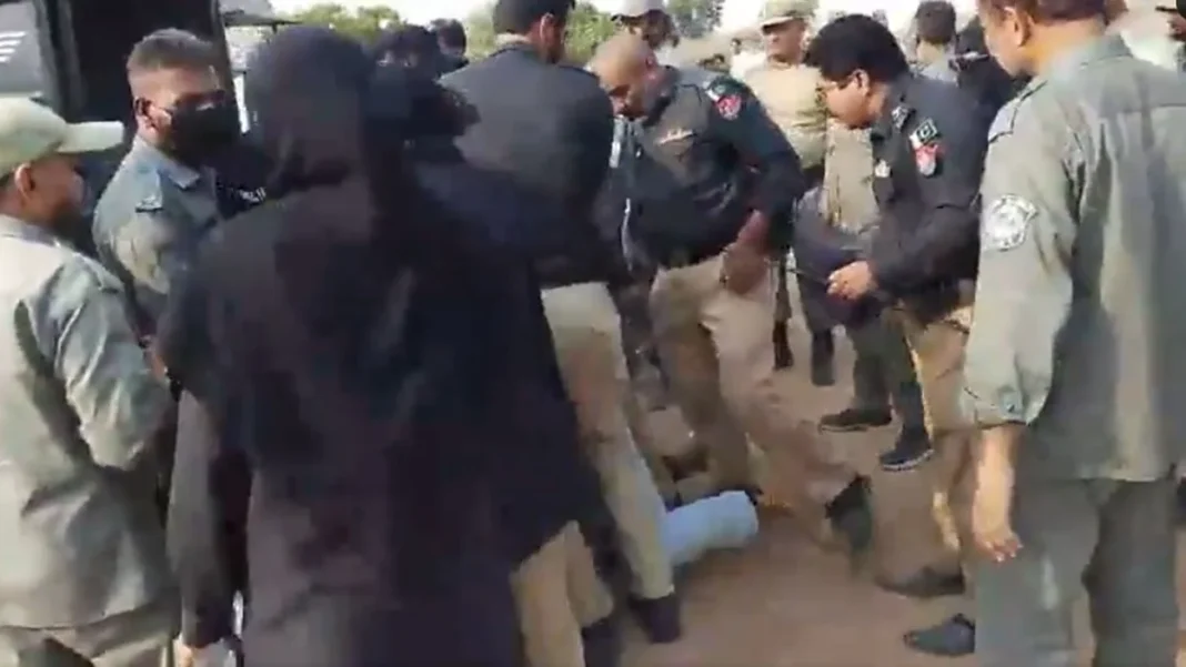 Railway Police Officers Booked for Kidnapping Railway Police kidnapping case - police at scene
