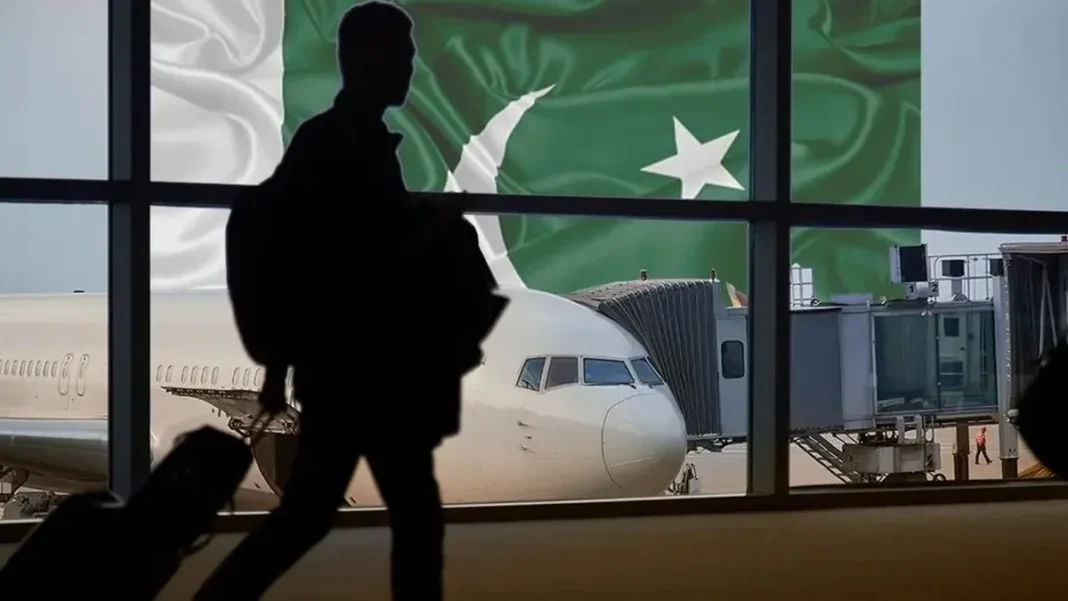 Uae Issuing 30000 Visas Pakistanis Monthly UAE visas Pakistanis 30000 monthly — UAE Issuing 30,000 Visas to Pakistanis Every Month