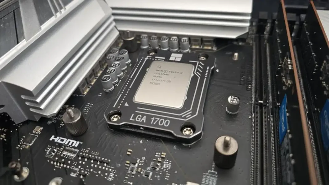 Intel Prepares New LGA 1700 CPUs for 2027 in a Lifeline for DDR4 PC Owners Intel LGA 1700 new processors 2027: Intel Core i7 in an LGA 1700 socket