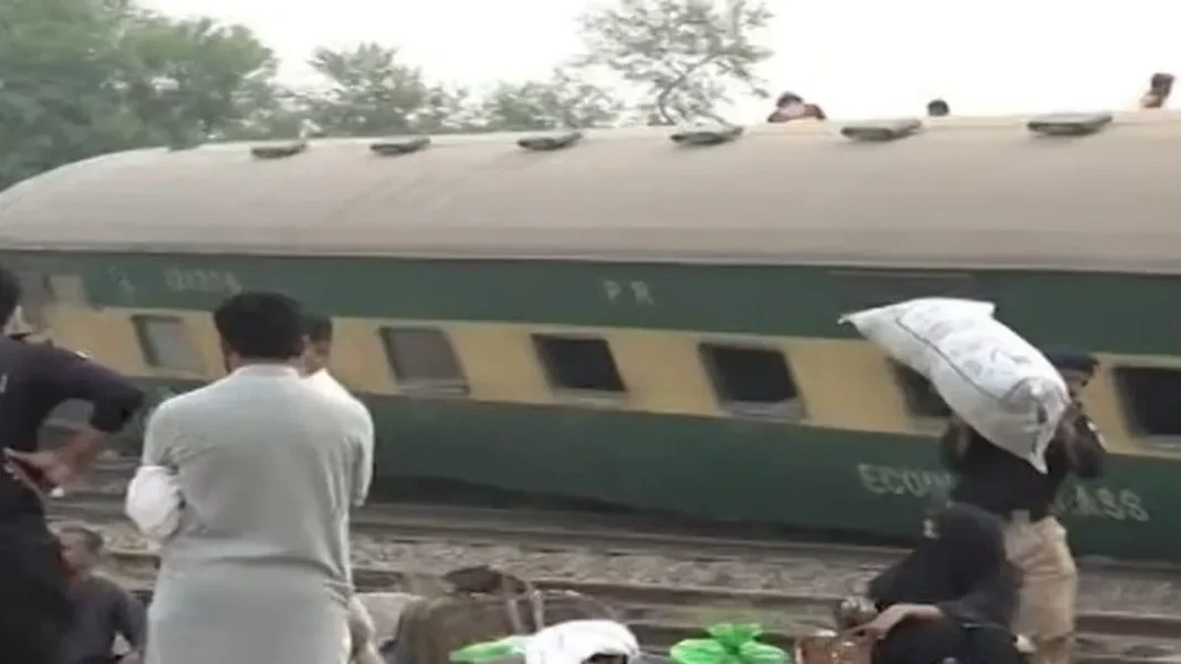 Rehman Baba Express Derailment Toll Rises to Seven Near Multan Rehman Baba derailment — Rehman Baba Express Derailment Toll Rises to Seven Near Multan