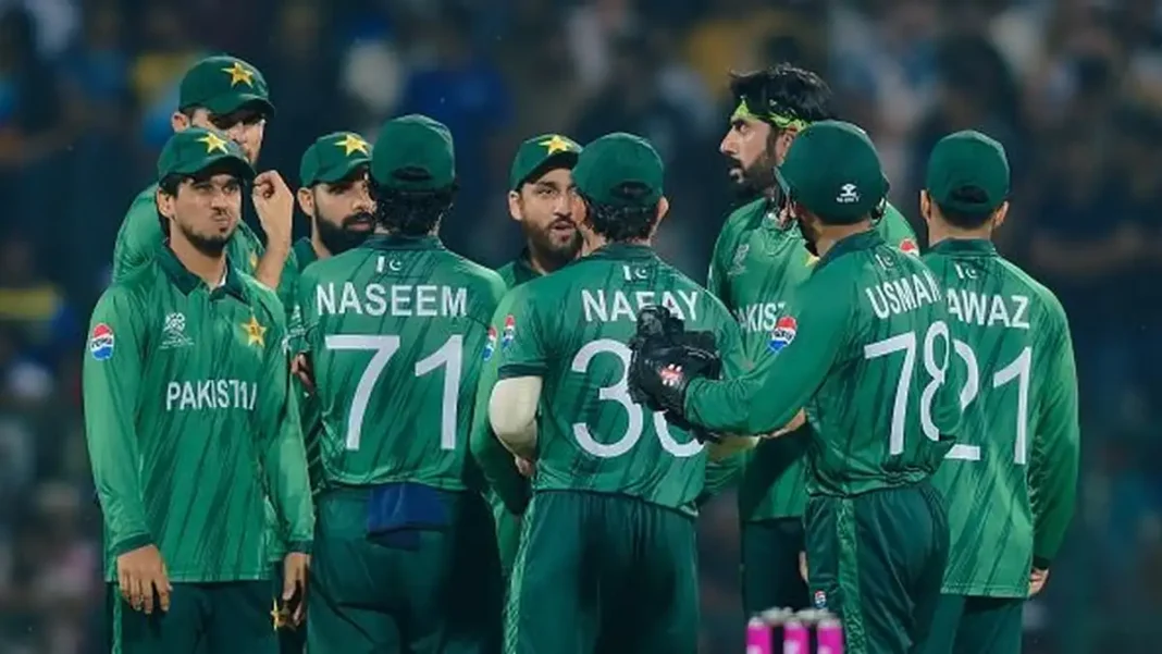 Pakistan Cricket Batting Coach: Role, History & Why It Matters Pakistan team huddle — Pakistan cricket batting coach role