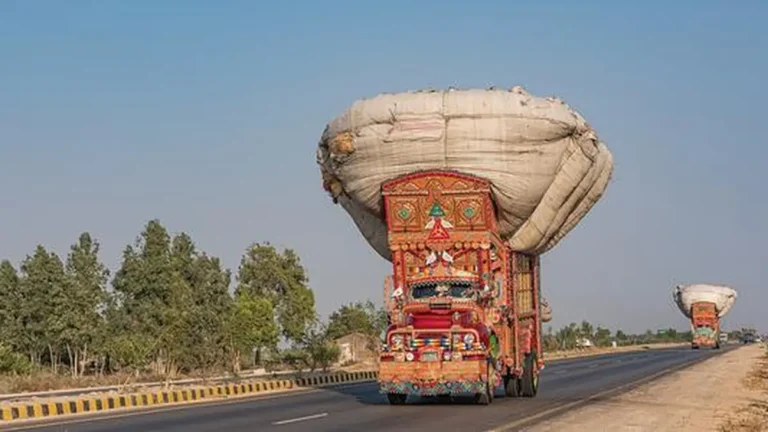 Petrol Price & Inflation in Pakistan: Rs 398/Litre and the Fuel Chain (2026)