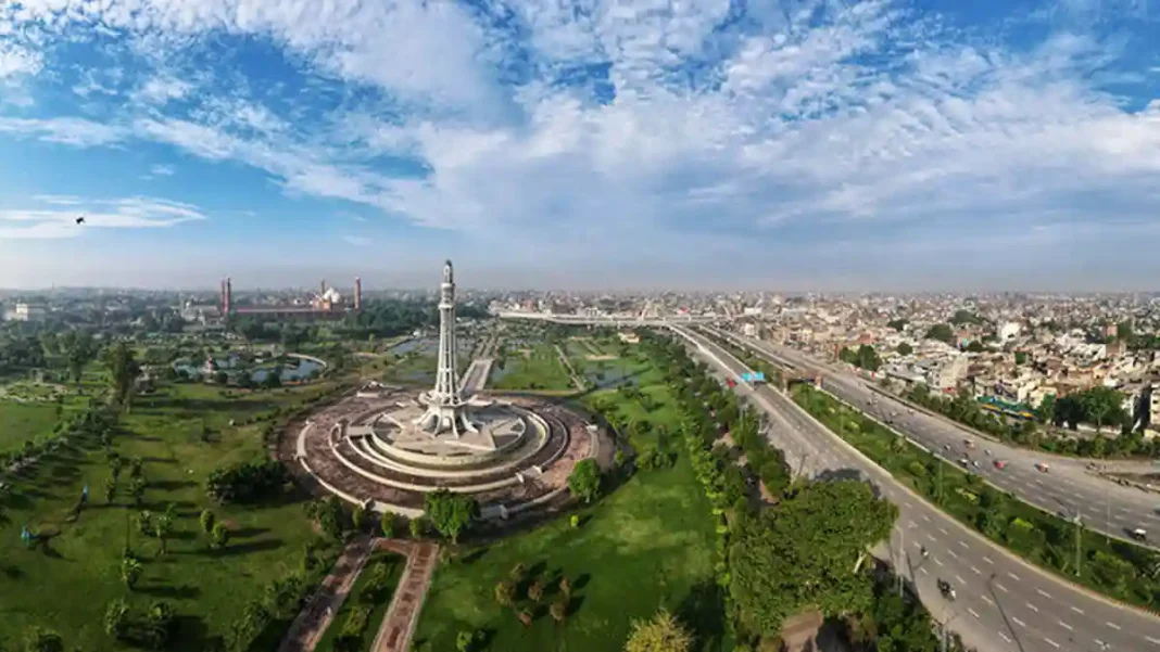 Pakistan Age: Median Age and Youth Population Pakistan age median youth population