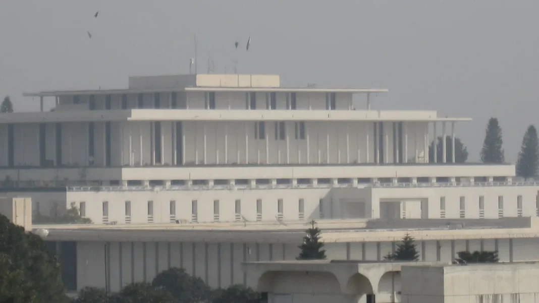 President of Pakistan Office: Contact Number, Address and How to Reach the Secretariat Aiwan-e-Sadr, the President House of Pakistan in Islamabad