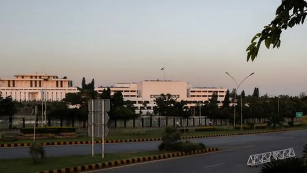 Prime Minister Contact Number Pakistan: The Real Channels