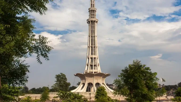 Principles of Policy in the Constitution of Pakistan 1973: Articles 29–40