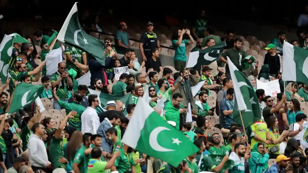 PSL Live Score Today: Ball-by-Ball Scores & Points Table Pakistan cricket fans in stadium