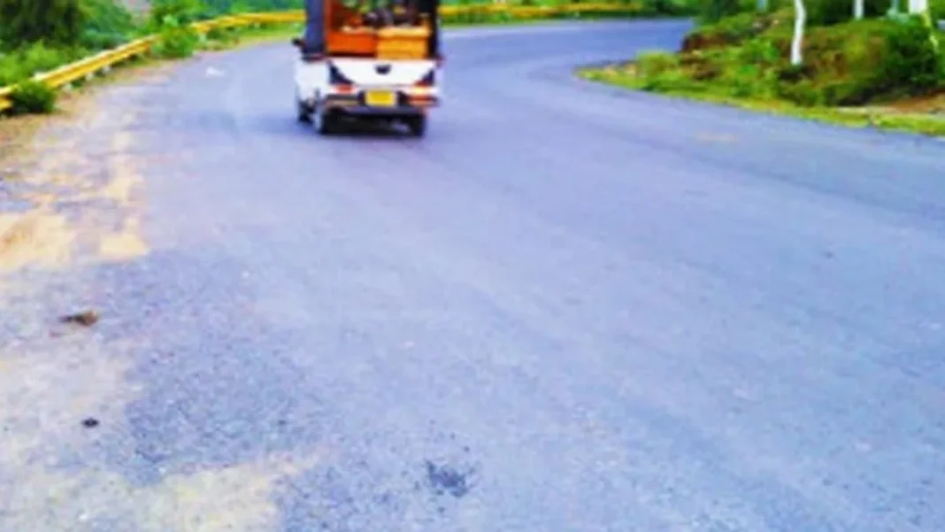 Rawalpindi-Kahuta Road Stalls on Meagre Funding Rawalpindi-Kahuta Road stalls as only Rs1bn is allocated against the Rs23.5bn project cost
