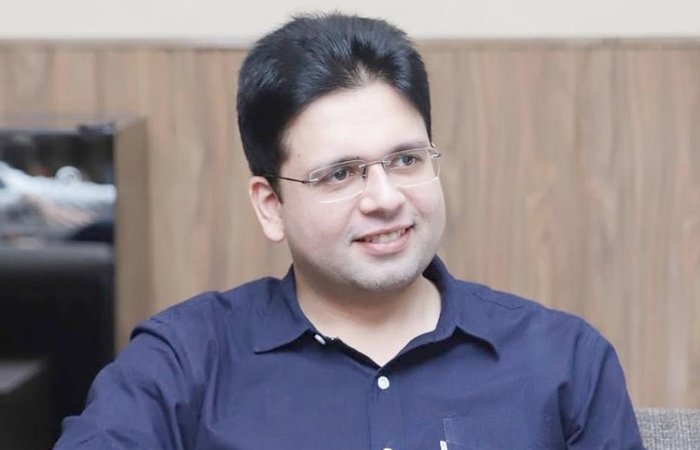 Saqib Azhar: From Burger King to Building Pakistan’s E-Commerce Future Saqib Azhar: From Burger King to Building Pakistan’s E-Commerce Future