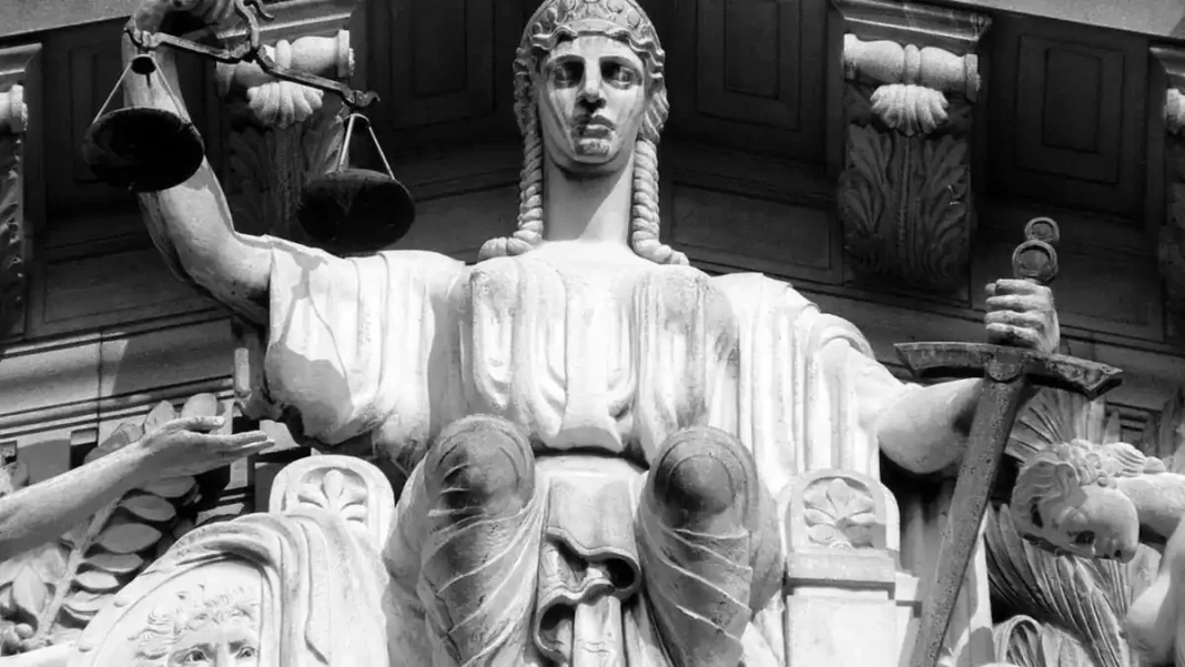 Types of Law in Pakistan: Civil, Criminal & Beyond The scales of justice symbolising balanced law